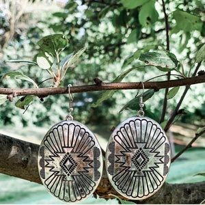 NWT Tipi Silver Hammered Earrings